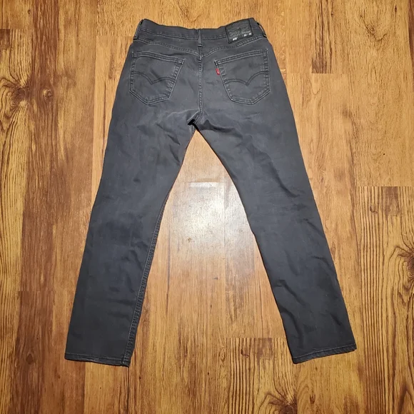 Levi's 541 Jeans - Picture 2 of 3